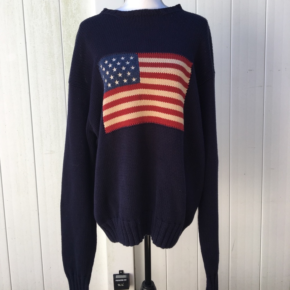 🇺🇸 Iconic American Flag Sweater